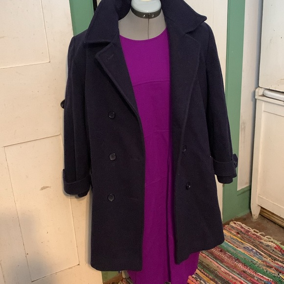 Vintage Jonathan Logan classic navy blue pea coat - Picture 13 of 14
